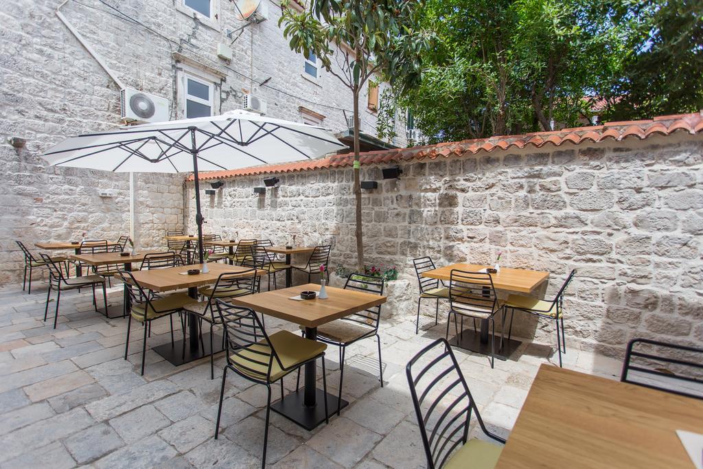 Bifora Heritage Hotel Trogir Exterior foto